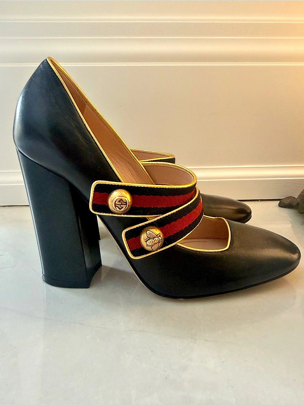 2016 Gucci Carly Mary Jane Pumps EU 37